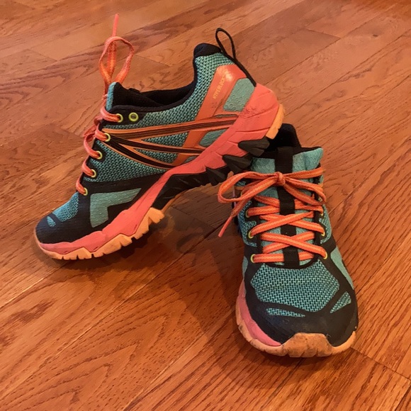 Merrell Tennis Shoes - Picture 3 of 6